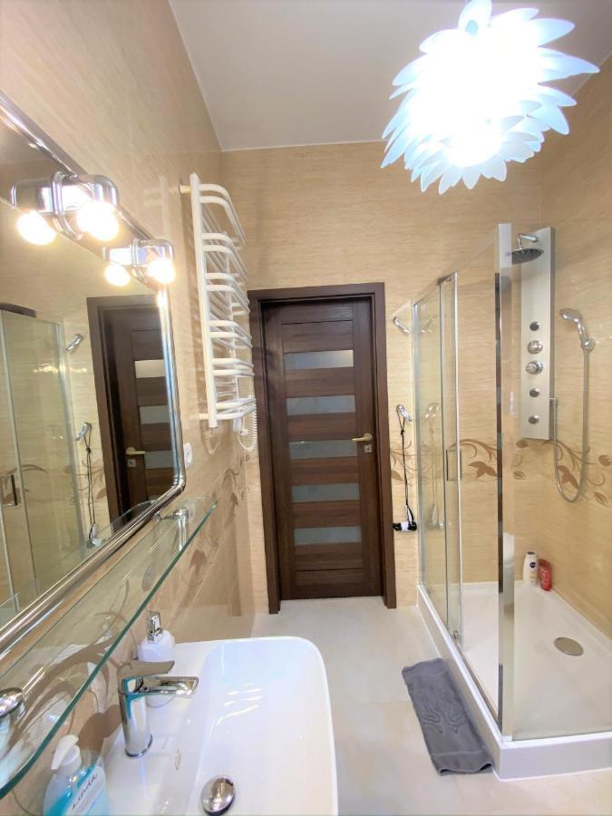 קטוביץ Apartament Czarne Zloto מראה חיצוני תמונה